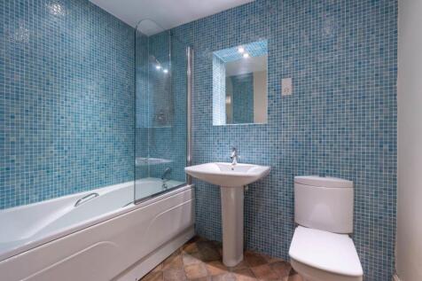 Main bathroom