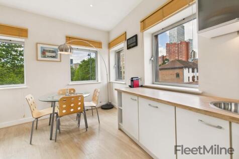 Living/dining room