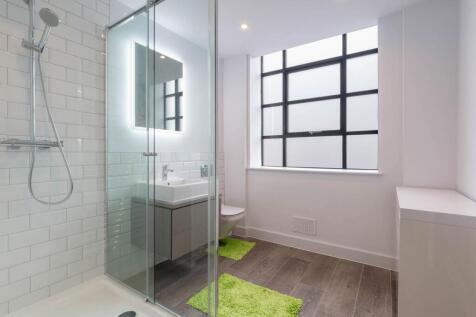 Ensuite bathroom
