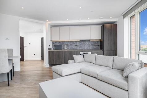 Living Area/ Dining Area