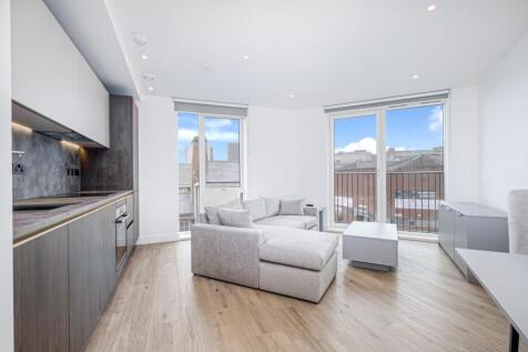 Living Area/ Dining Area
