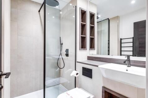 Ensuite bathroom