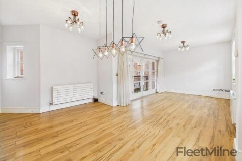 Living/dining room