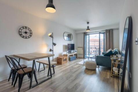Living/dining room