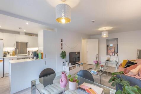 Living/Dining Area