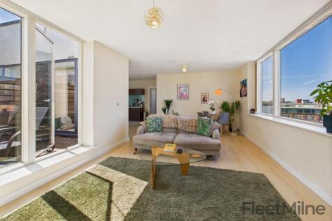 Living/dining room