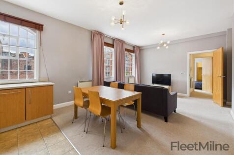 Living/dining room