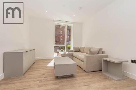 Lounge/ Dining Area