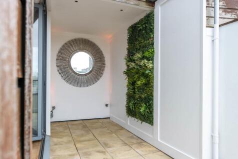 Terrace/Outdoor Sitting Area
