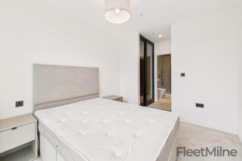 Master Bedroom &amp; En-suite