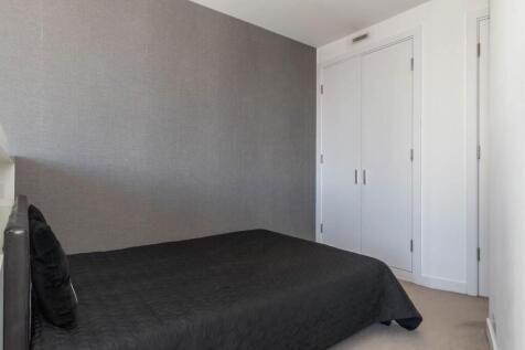 Living/ Sleeping Area