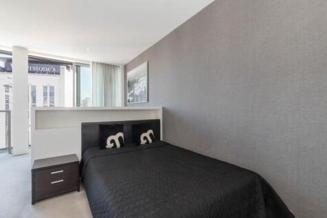 Living/ Sleeping Area