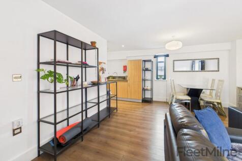 Living/dining room