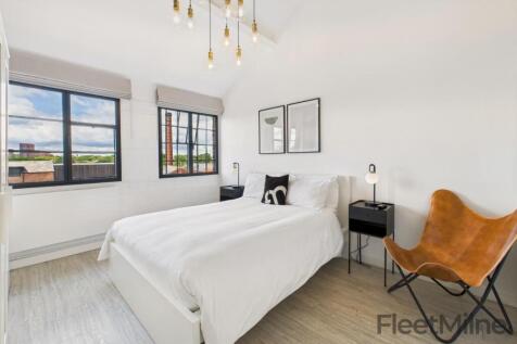 Bedroom/En-suite
