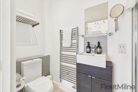 Bedroom/En-suite