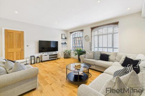 Living/dining room