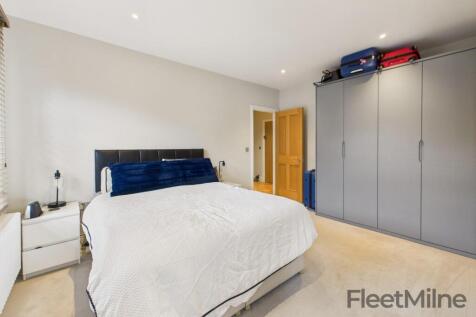 Main bedroom