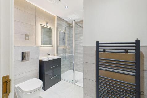 Ensuite bathroom