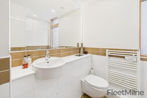 Main bathroom