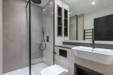 Ensuite bathroom