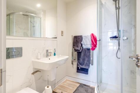 Ensuite shower room