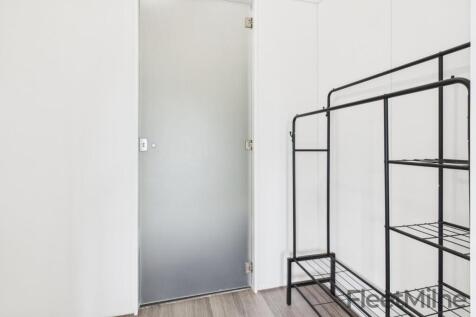 Walk-in wardrobe