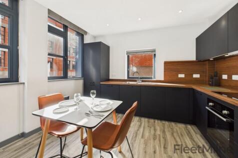 Living/dining room