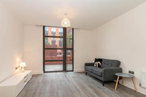 Photos of the property furnished