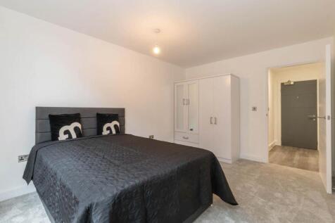 Photos of the property furnished