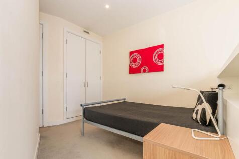 Living/Sleeping Area