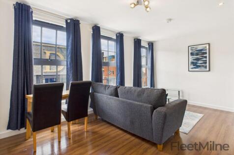 Living Area/ Dining Area
