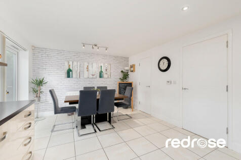 40 Pilgrim Drive-...