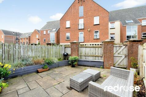 web_32 Main St-33...