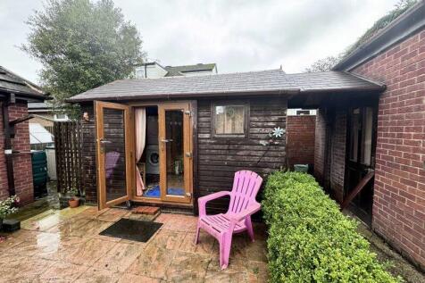 TIMBER OUTBUILDING