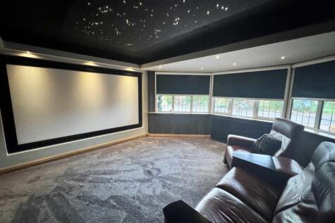 CINEMA ROOM