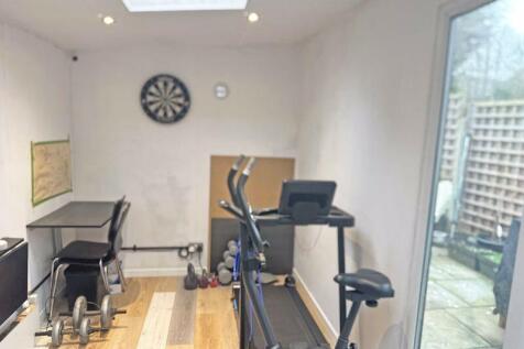 OFFICE/GYM