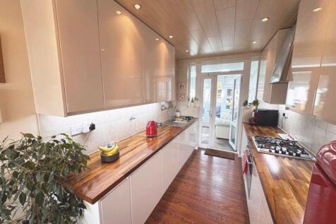 NEW KITCHEN