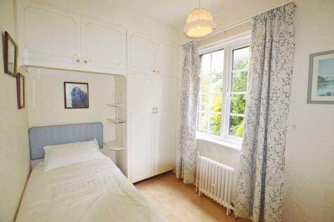 Guest bedroom