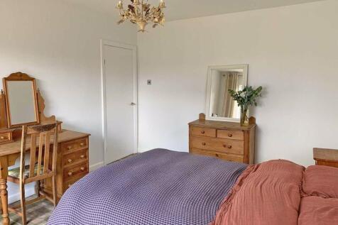 Rear Bedroom