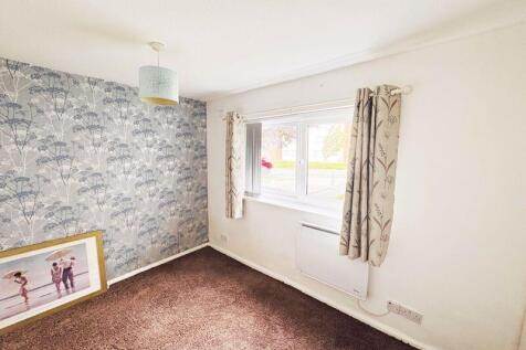 Guest bedroom
