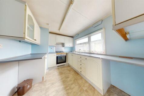 24-Rowlands-Caravan-Park-08032023_105134.jpg