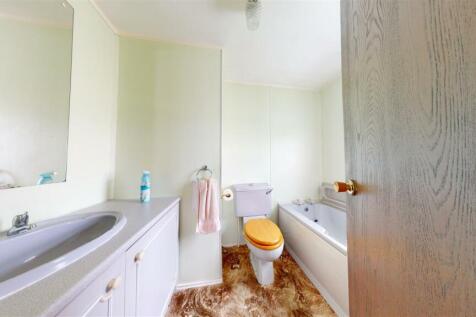 24-Rowlands-Caravan-Park-08032023_131456.jpg