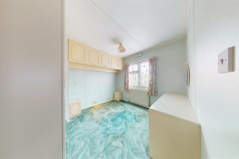 24-Rowlands-Caravan-Park-08032023_131521.jpg