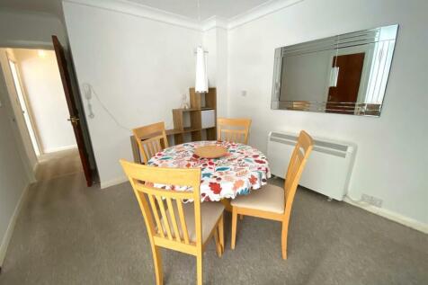 DINING AREA.jpg