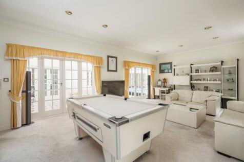 Games Sitting Room Corfe Hill House.jpg