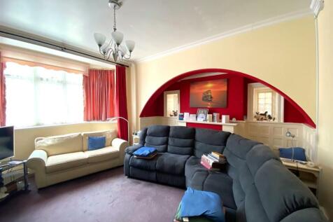 FLAT 1 LIVING ROOM.jpg