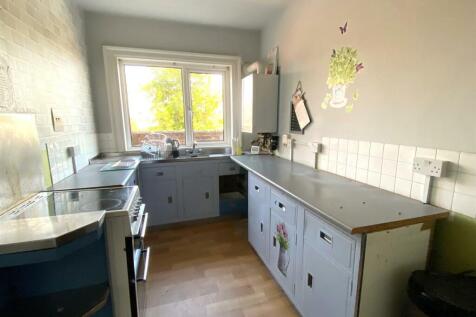 FLAT 2 KITCHEN.jpg