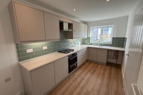 Plot 400 kitchen.jpeg