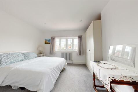 BEDROOM ONE.jpg