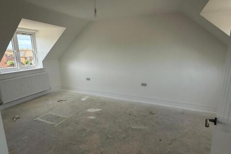 Plot 647 bed 2.jpg